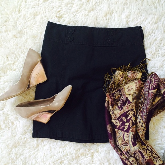 Ann Taylor | Black Skirt w/ Button Waist Detail - Picture 3 of 6